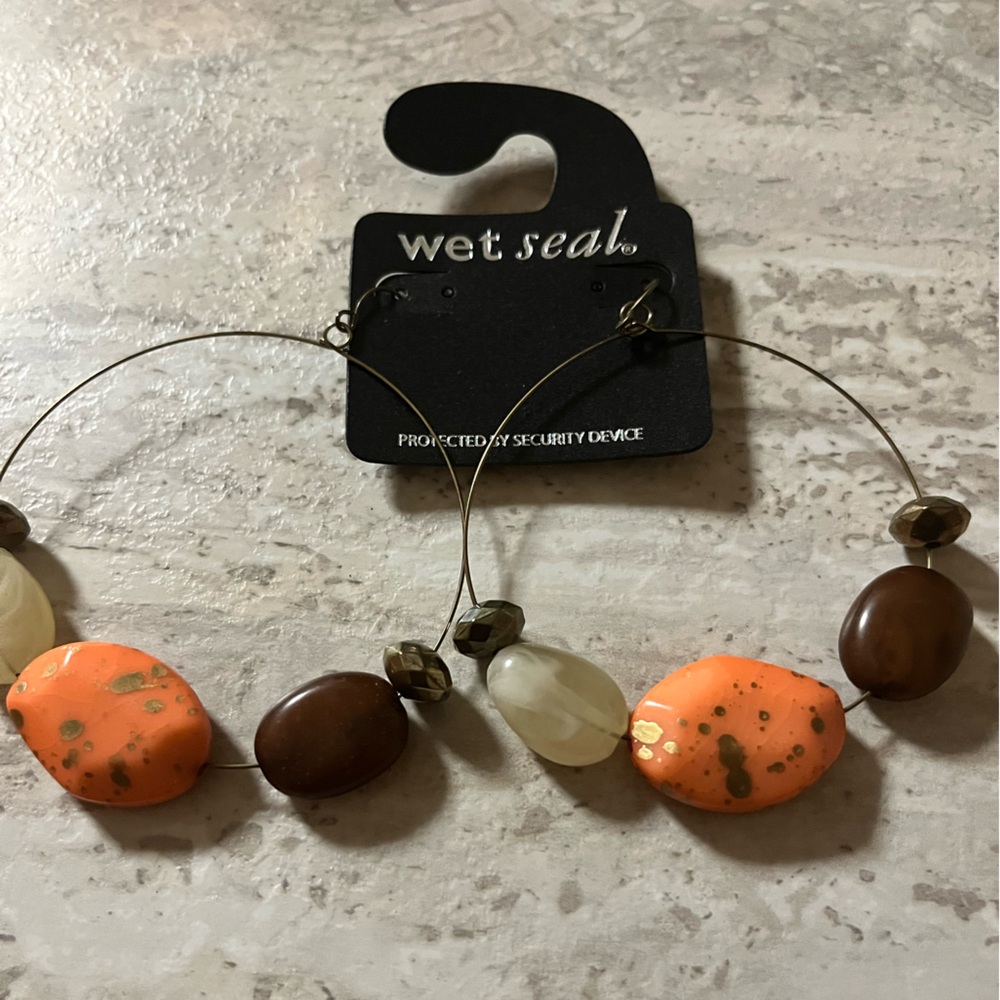 Wet Seal Coral/Brown OS Fashion Pierced Earrings